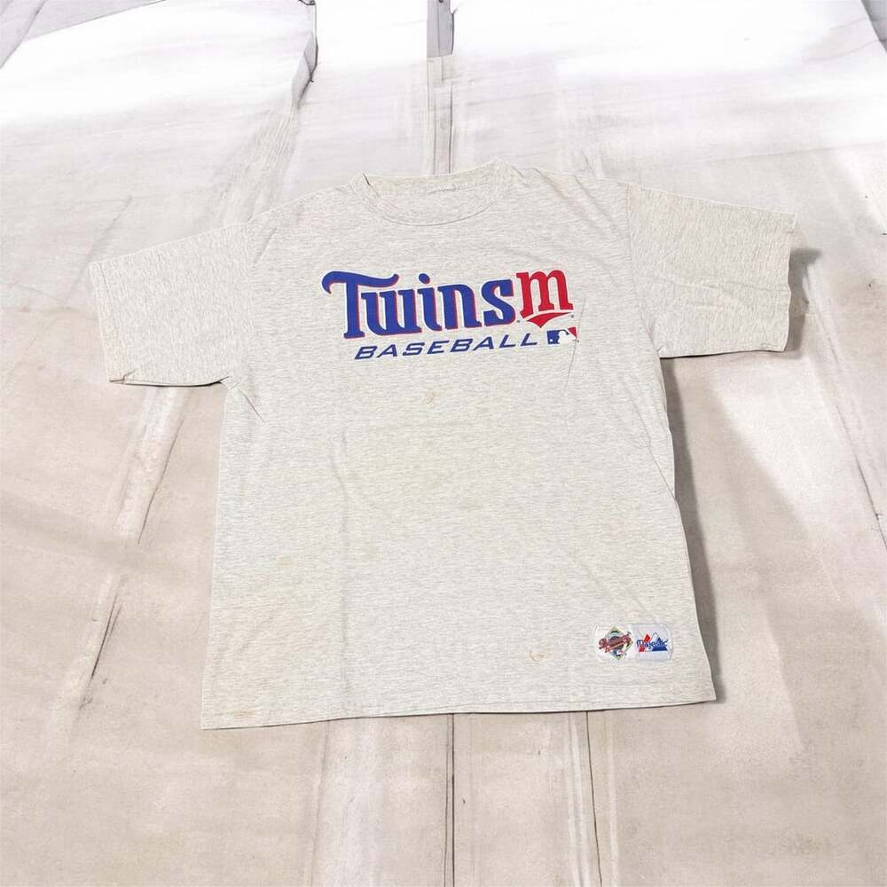 Majestic Minnesota Twins MLB Graphic T-Shirt Vintage Gray